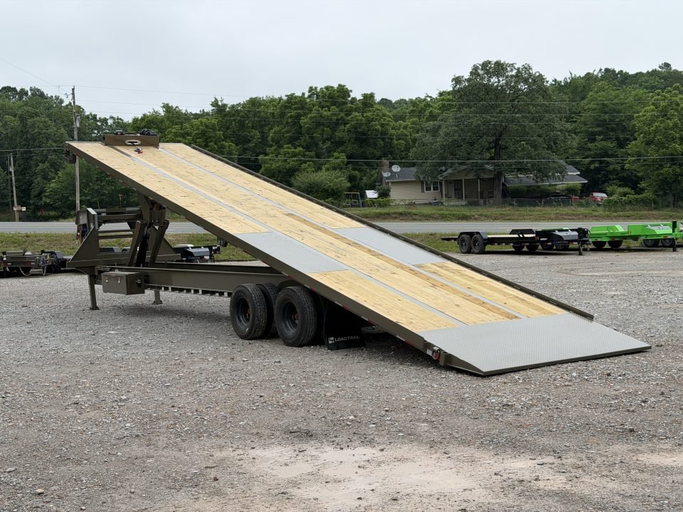 2026 Load Trail GT 102X40 25.9K GVWR 18K WINCH 14PLY TIRES 5" RUB RAIL WIRELESS REMOTE Tilt Trailer