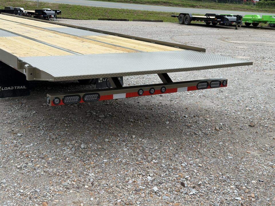 2026 Load Trail GT 102X40 25.9K GVWR 18K WINCH 14PLY TIRES 5" RUB RAIL WIRELESS REMOTE Tilt Trailer
