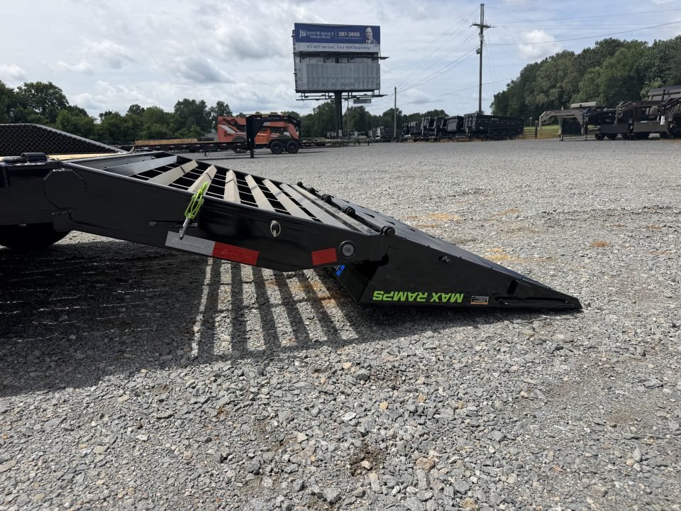 2026 Load Trail 102X22 CH Equipment Trailer W/ MAX RAMPS, 10 PLY TIRES, DRIVE OVER FENDERS, TOOL TRA