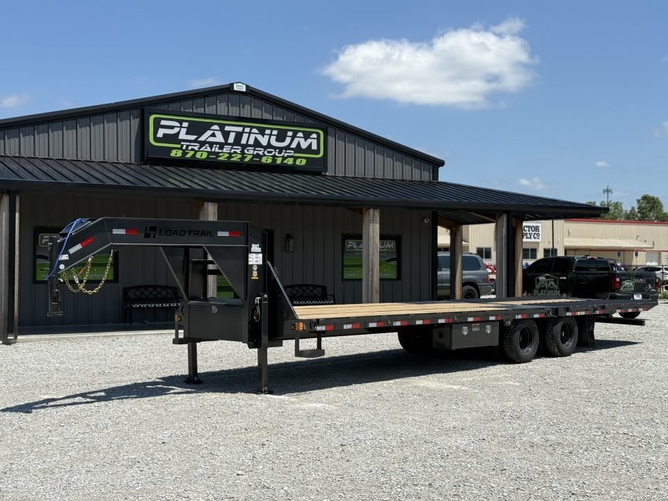 2027 Load Trail GL 102X32 GOOSENECK HYDRAULIC DOVETAIL W/12' CLEATED DOVE, 14 PLYS, HYDRAULIC JACKS,