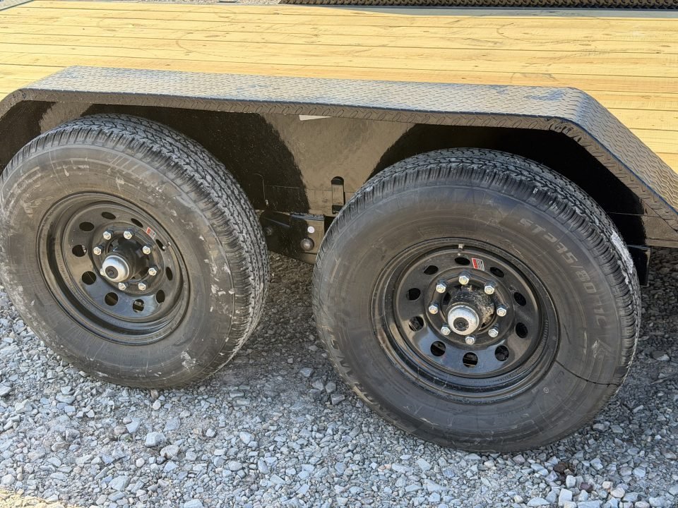 2026 Load Trail 83X22 TM Tilt Trailer W/10 PLY TIRES, 7K AXLES, WILRESS REMOTE, SPORT BOX, WINCH PLA