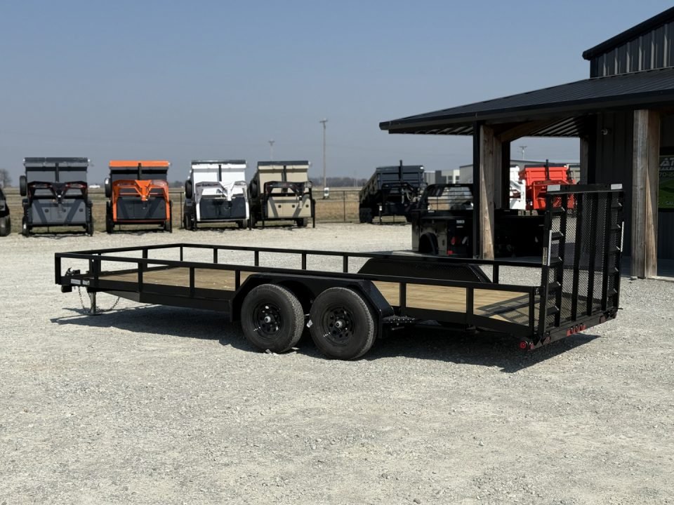 2026 Load Trail UE 83X20 TANDEM AXLE W/2' DOVE TAIL AND 4' FOLDING GATE 9990K GVWR Utility Trailer