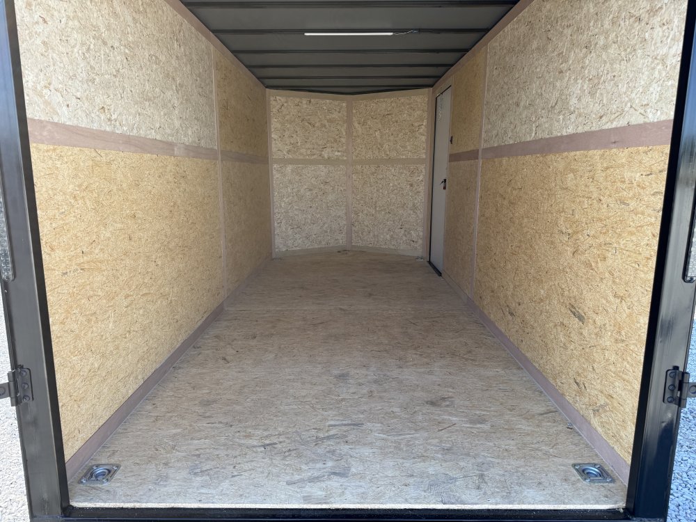2027 SAWYER CARGO 7X16 WITH 7' INTERIOR / SCREWLESS / TORSION AXLES / POLYCOR / REAR SPOILER WITH LI