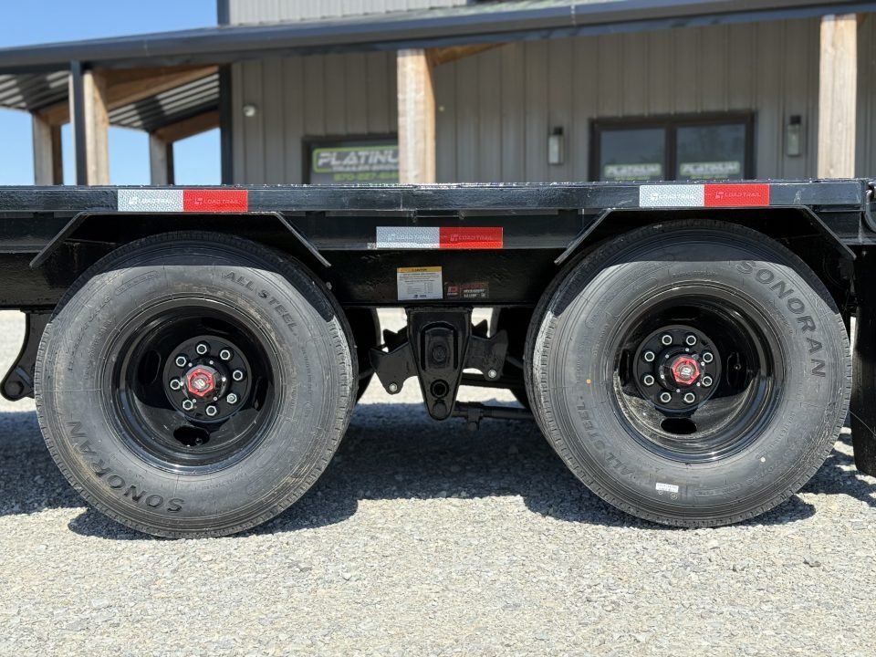 2026 Load Trail GP 102X25 GOOSENECK W/MAX RAMPS AND 14 PLY TIRES 24K GVWR Flatbed Trailer