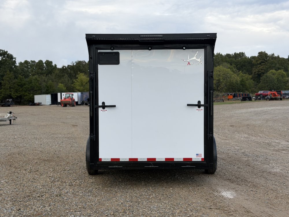 2027 SAWYER CARGO 7X16 WITH 7' INTERIOR / SCREWLESS / TORSION AXLES / POLYCOR / REAR SPOILER WITH LI