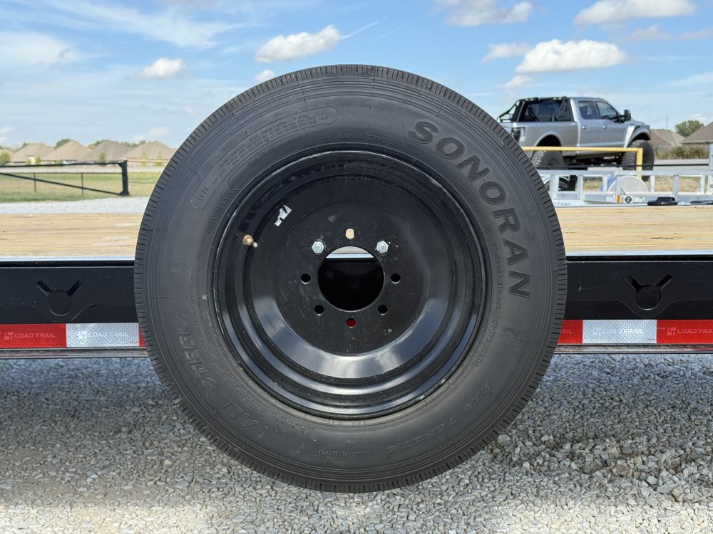 2027 LOAD TRAIL CB 83X24 EQUIPMENT W/MAX RAMPS AND 16 PLY TIRES 16K GVWR