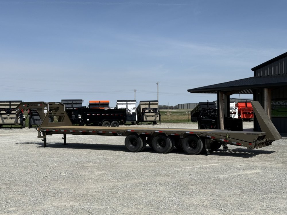 2026 Load Trail GP 102X32 GOOSENECK TRIPLE AXLE W/MAX RAMPS AND 14 PLY TIRES 30K GVWR Flatbed Traile
