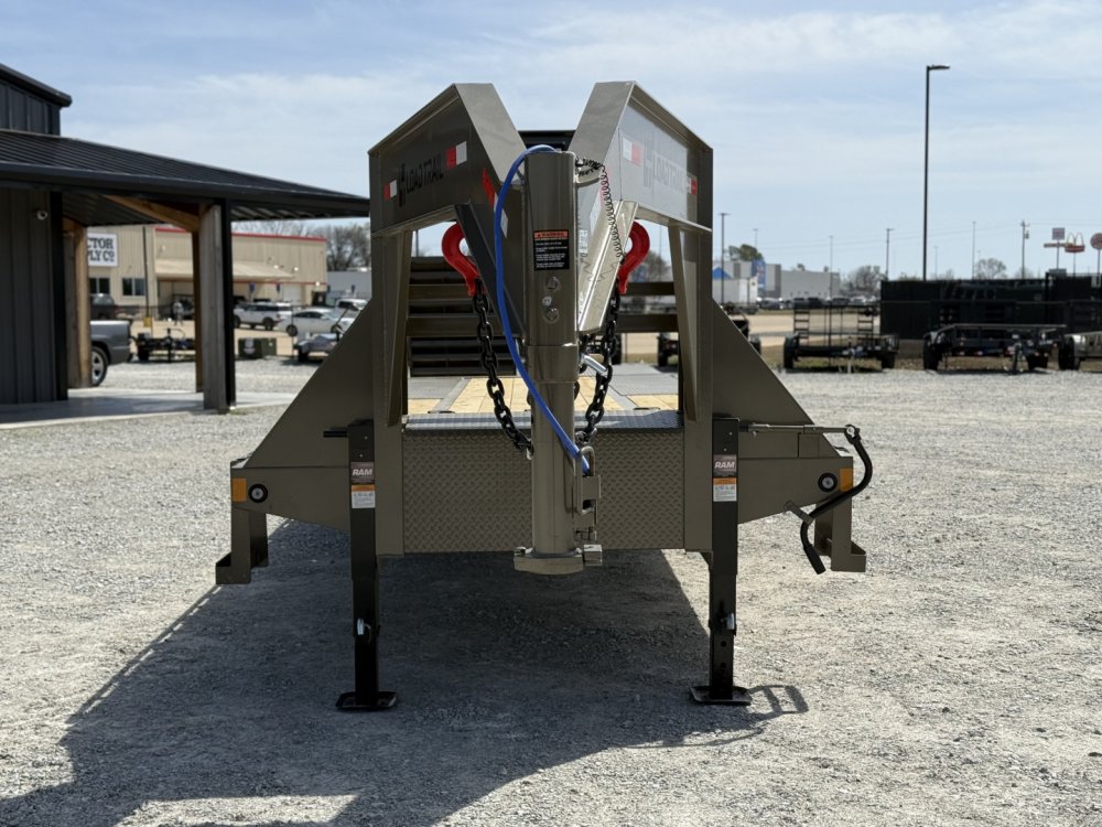2026 Load Trail GP 102X32 GOOSENECK TRIPLE AXLE W/MAX RAMPS AND 14 PLY TIRES 30K GVWR Flatbed Traile