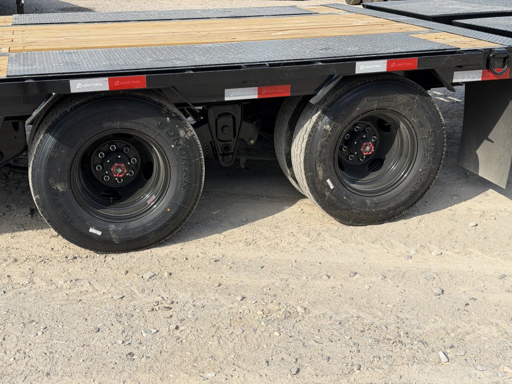 2027 102"x30' Load Trail Flatbed