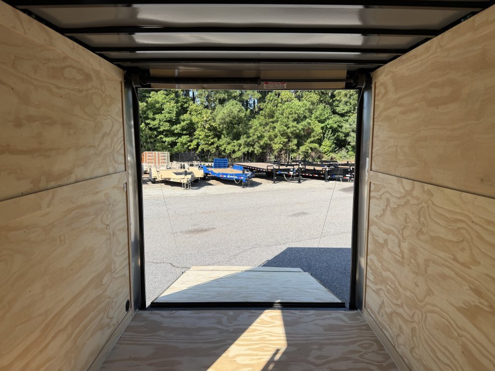 2027 DIAMOND CARGO 7X12 TA 7K GVWR ENCLOSED TRAILER