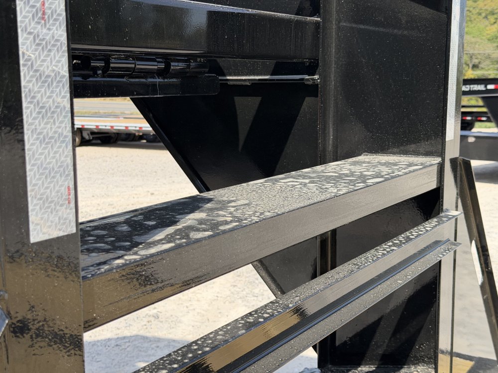2027 102"x40' Load Trail Flatbed