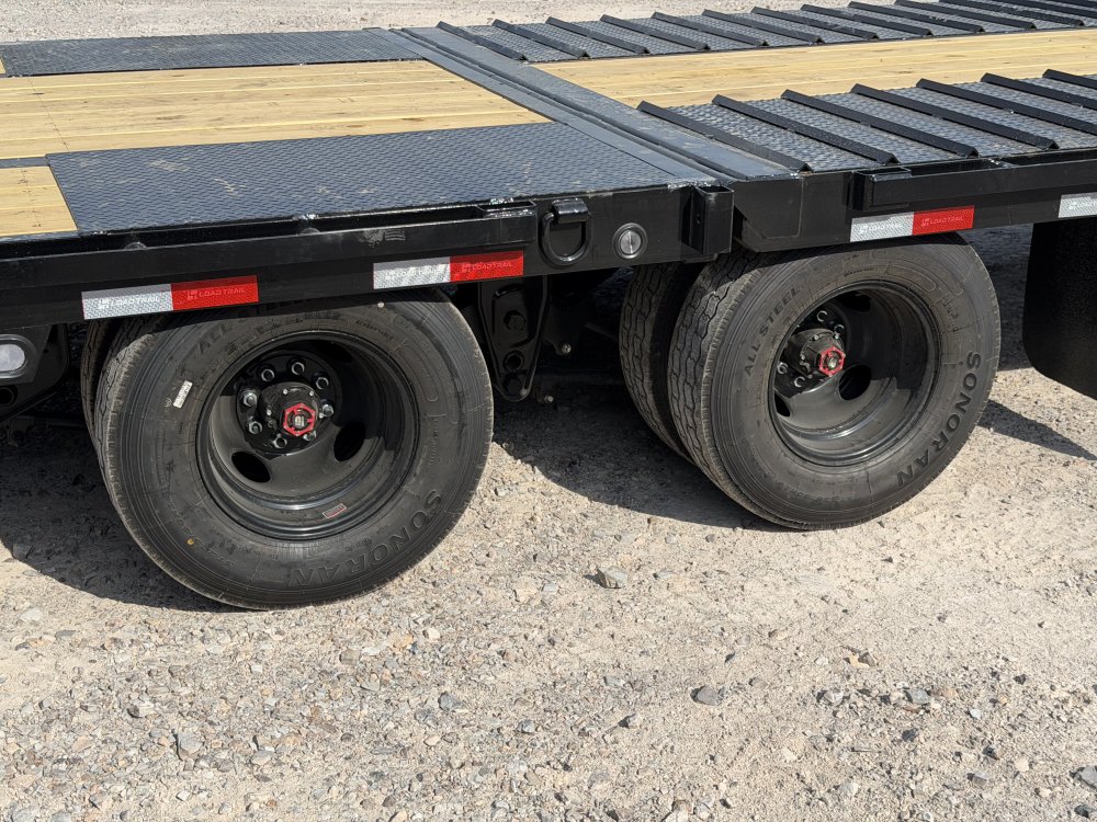 2027 102"x40' Load Trail Flatbed