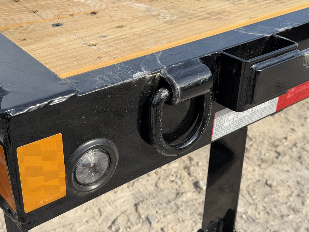 2027 102"x32' Load Trail Flatbed