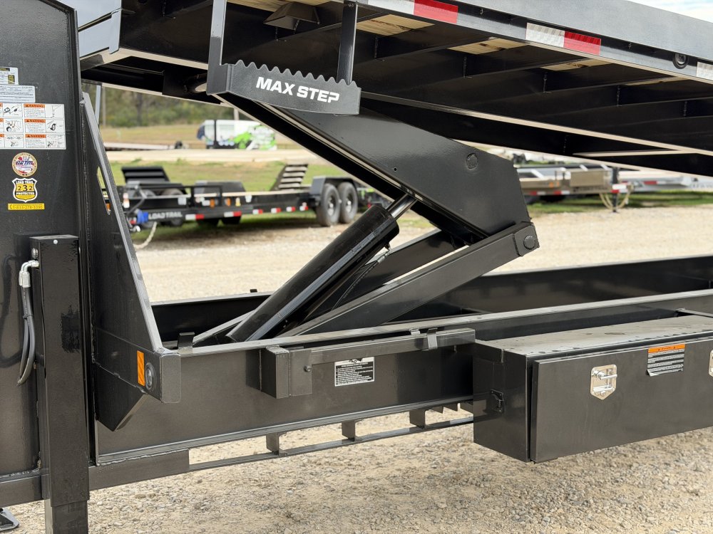 2027 102X40 GT LOAD TRAIL / 18K WINCH PACKAGE / TUFF WIRELESS REMOTE / UNDER FRAME BRIDGE / 25.9K GV