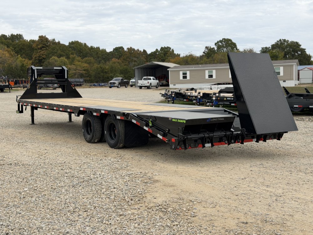 2027 102X32 GP LOAD TRAIL / 14 PLY TIRES / MAX RAMPS / WINCH PLATE / 25.9K GVWR / GOOSENECK FLATBED 