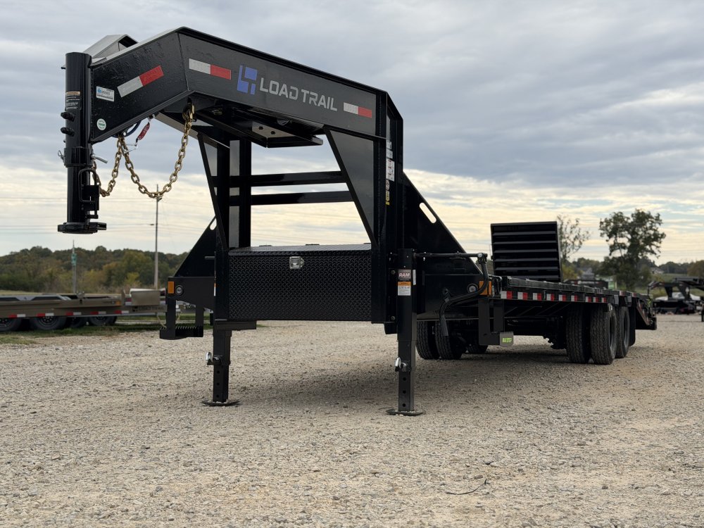 2027 102X32 GP LOAD TRAIL / 14 PLY TIRES / MAX RAMPS / WINCH PLATE / 25.9K GVWR / GOOSENECK FLATBED 