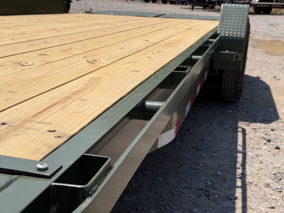 2026 Load Trail CH 83X22 14K MAX RAMPS RUB RAIL D RINGS Equipment Trailer