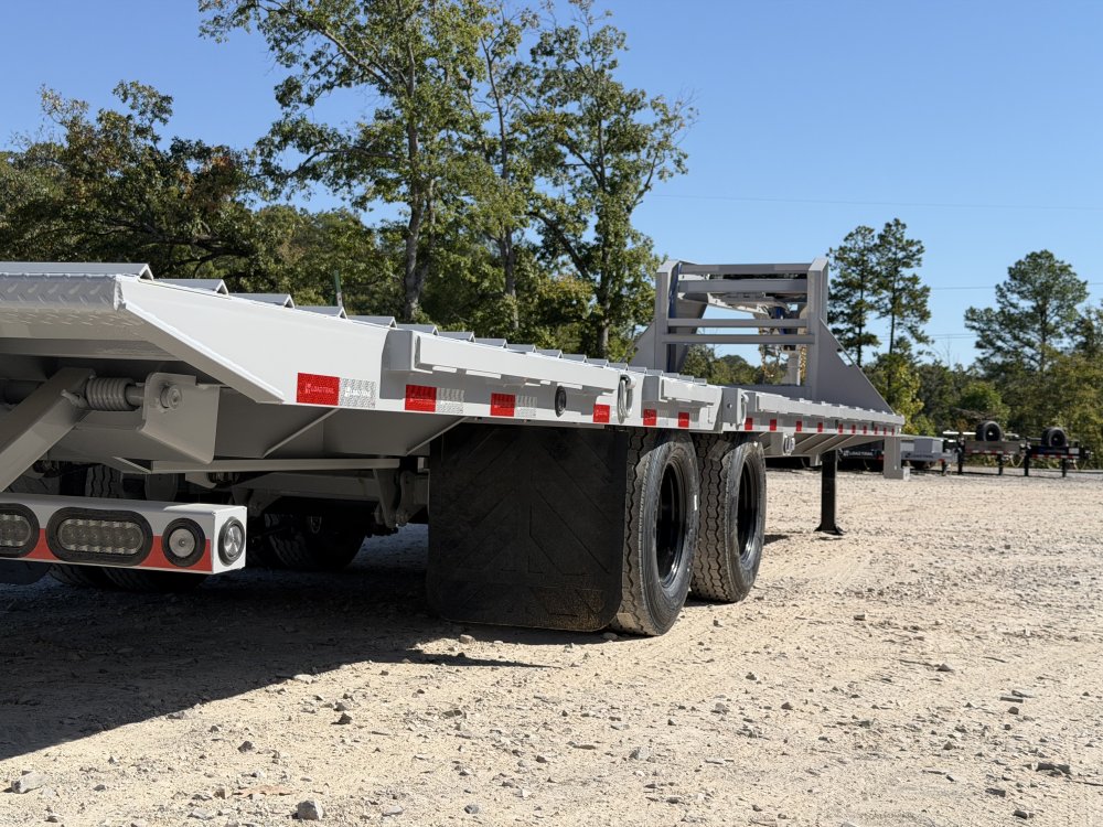 2027 102"x32' Load Trail Flatbed