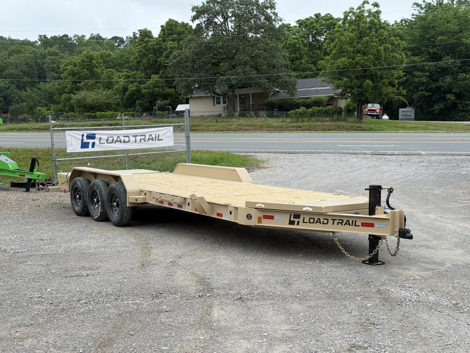2026 Load Trail CB8 83X24 21K GVWR MAX RAMPS INTEGRATED TOOLBOX RUB RAIL Equipment Trailer