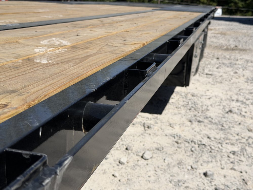 2027 102"x32' Load Trail Flatbed
