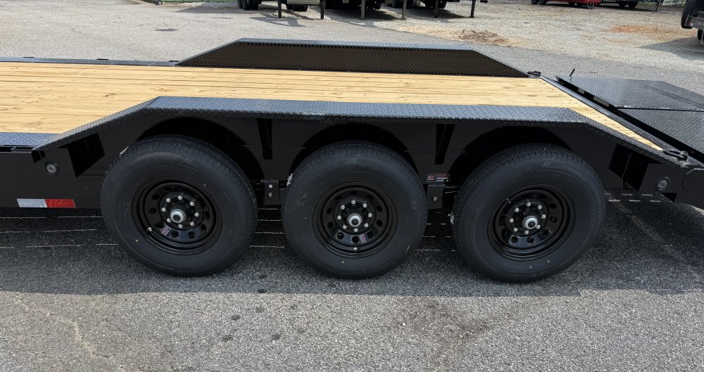 2027 Load Trail CH 102X24 21K GVWR DRIVE OVER FENDER MAX RAMP Equipment Trailer