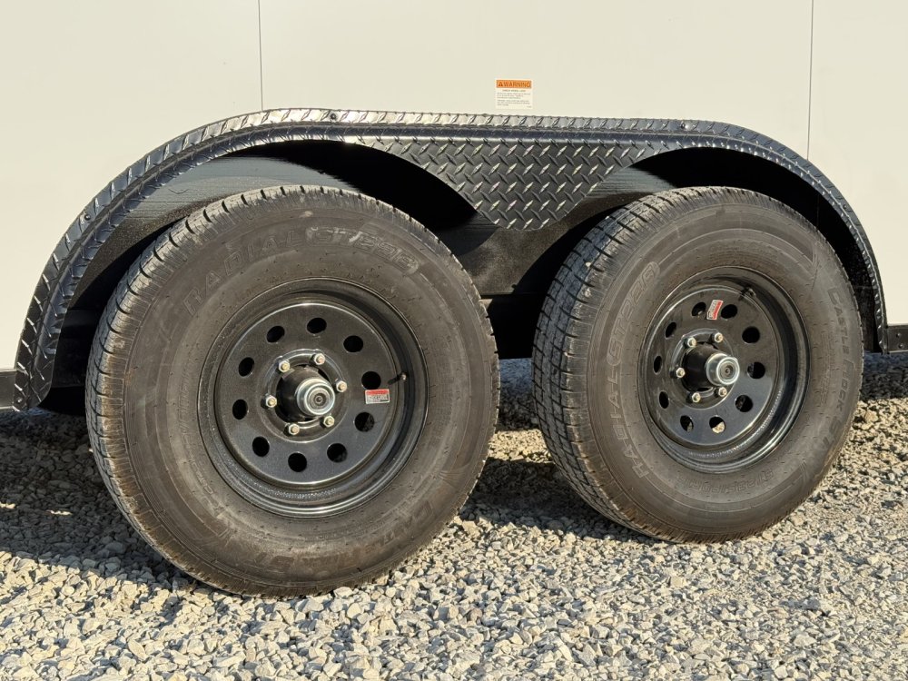 2027 SAWYER 8.5X24X7'6" W/6K TORSION AXLES, ONE PIECE THERMOPLY ROOF, SCREWLESS EXTERIOR, AND REAR S