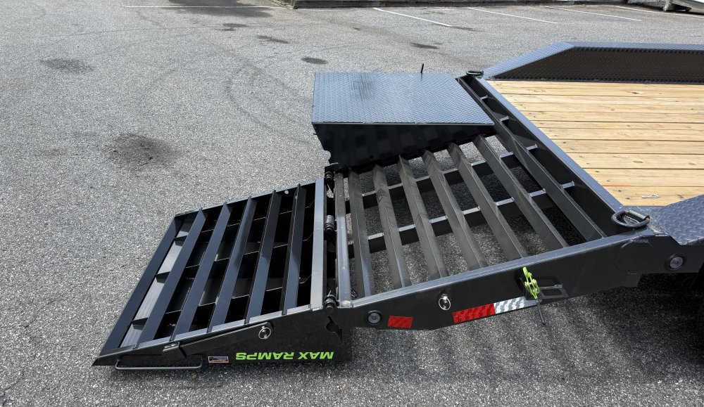 2027 Load Trail CH 102X24 21K GVWR DRIVE OVER FENDER MAX RAMP Equipment Trailer