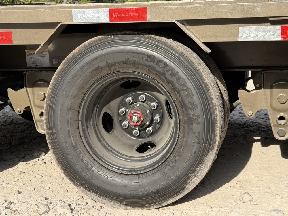 2027 102"x32' Load Trail Flatbed