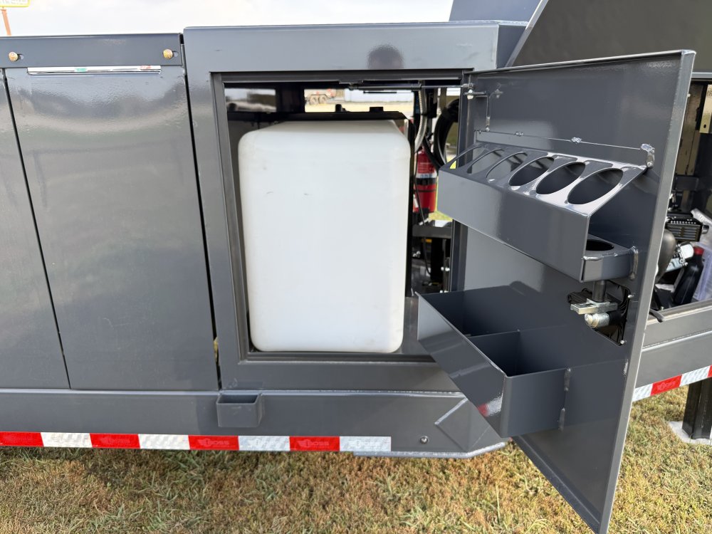 2027 BOSS FUEL TRAILER 880 MULTI TANK WITH DEF TANK