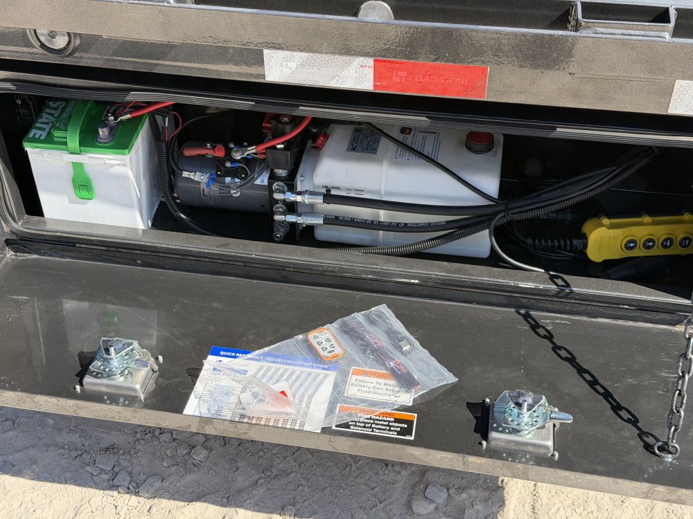 GL 102X32 25.9K GVWR 12' HYDRAULIC DOVETAIL 12K AXLES TUFF WIRELESS REMOTE