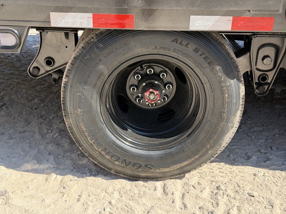 GL 102X32 25.9K GVWR 12' HYDRAULIC DOVETAIL 12K AXLES TUFF WIRELESS REMOTE