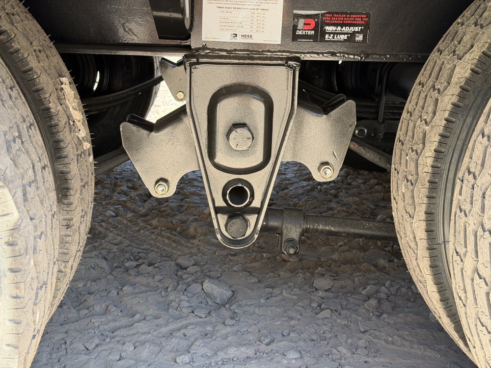 GL 102X32 25.9K GVWR 12' HYDRAULIC DOVETAIL 12K AXLES TUFF WIRELESS REMOTE