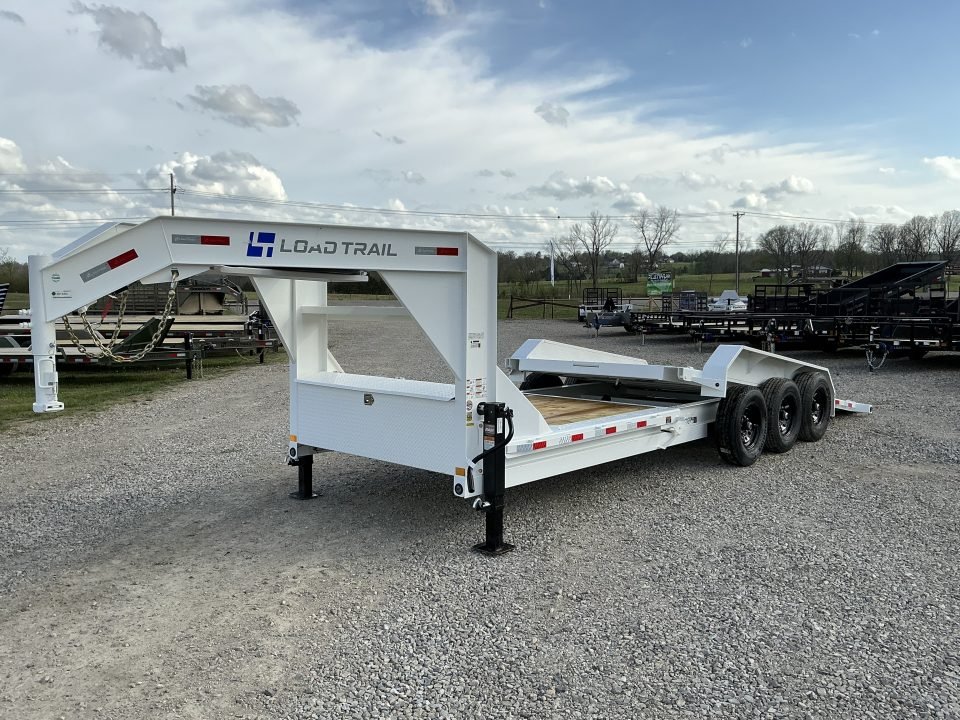 2026 Load Trail GN 83X24 Tilt Trailer / 8" I-BEAM FRAME / 14 PLY TIRES / WINCH PLATE / RUB RAIL / 21K GVWR