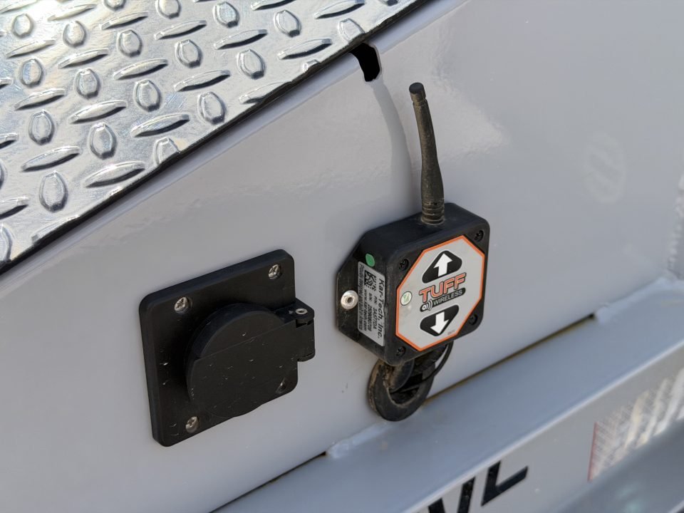 2026 Load Trail TM 83X22 14K WIRELESS REMOTE WINCH PLATE FULL HYDRUALIC Tilt Trailer