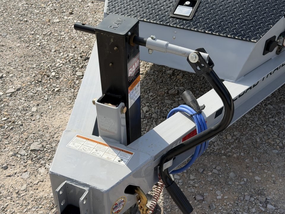 2026 Load Trail TM 83X22 14K WIRELESS REMOTE WINCH PLATE FULL HYDRUALIC Tilt Trailer