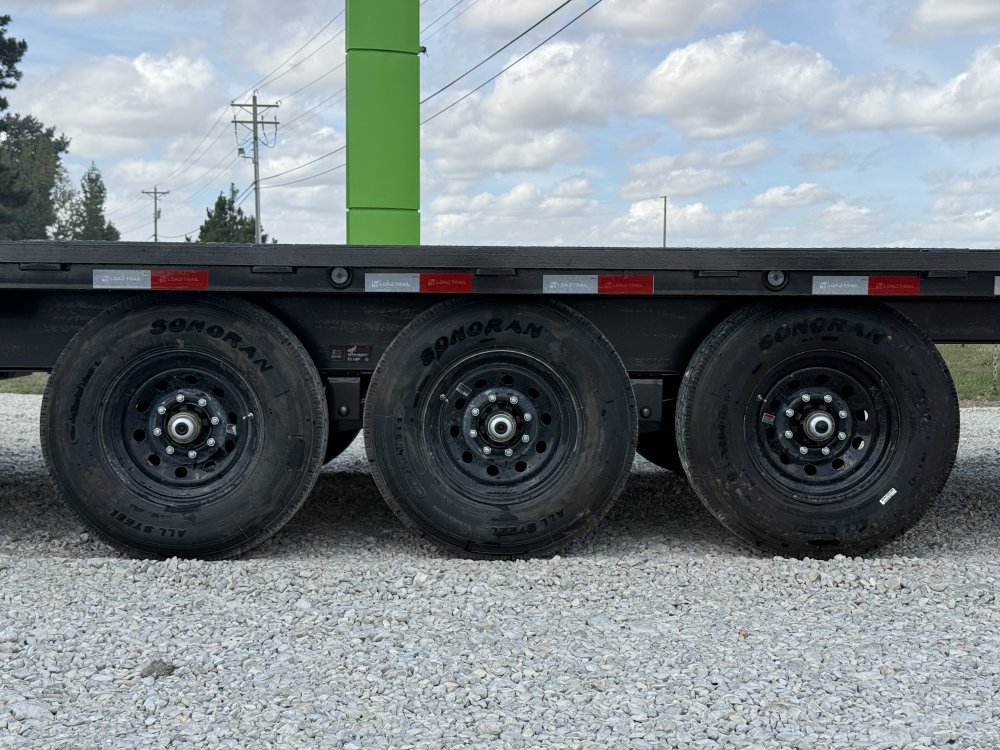 2027 Load Trail GE 102X26 GOOSENECK FULL TILT W/14 PLYS AND TUFF WIRELESS REMOTE 21K GVWR Tilt Trail