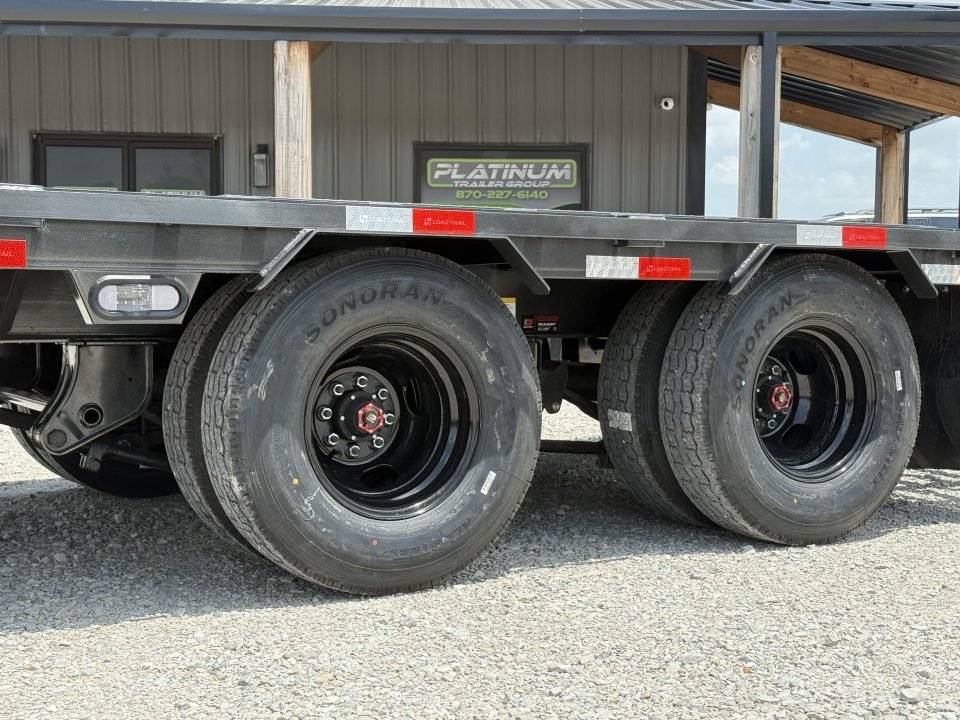 2026 Load Trail GP 102X30 GOOSENECK W/MAX RAMPS AND 14 PLY TIRES 25.9K GVWR Flatbed Trailer