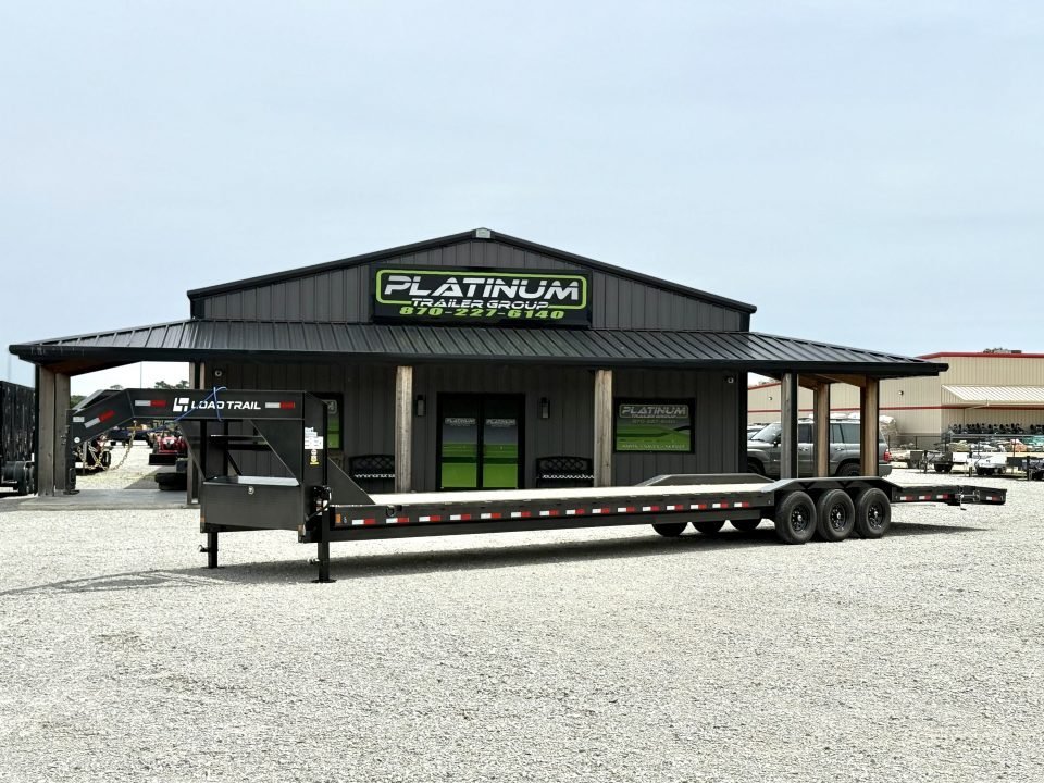 2027 Load Trail GC 102X44 LOWBOY W/DRIVE OVER FENDERS 21K GVWR GOOSENECK Car Hauler