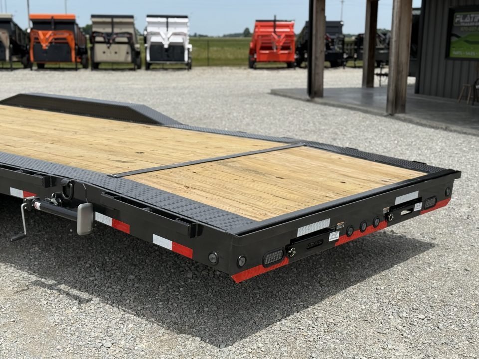 2027 Load Trail GC 102X44 LOWBOY W/DRIVE OVER FENDERS 21K GVWR GOOSENECK Car Hauler