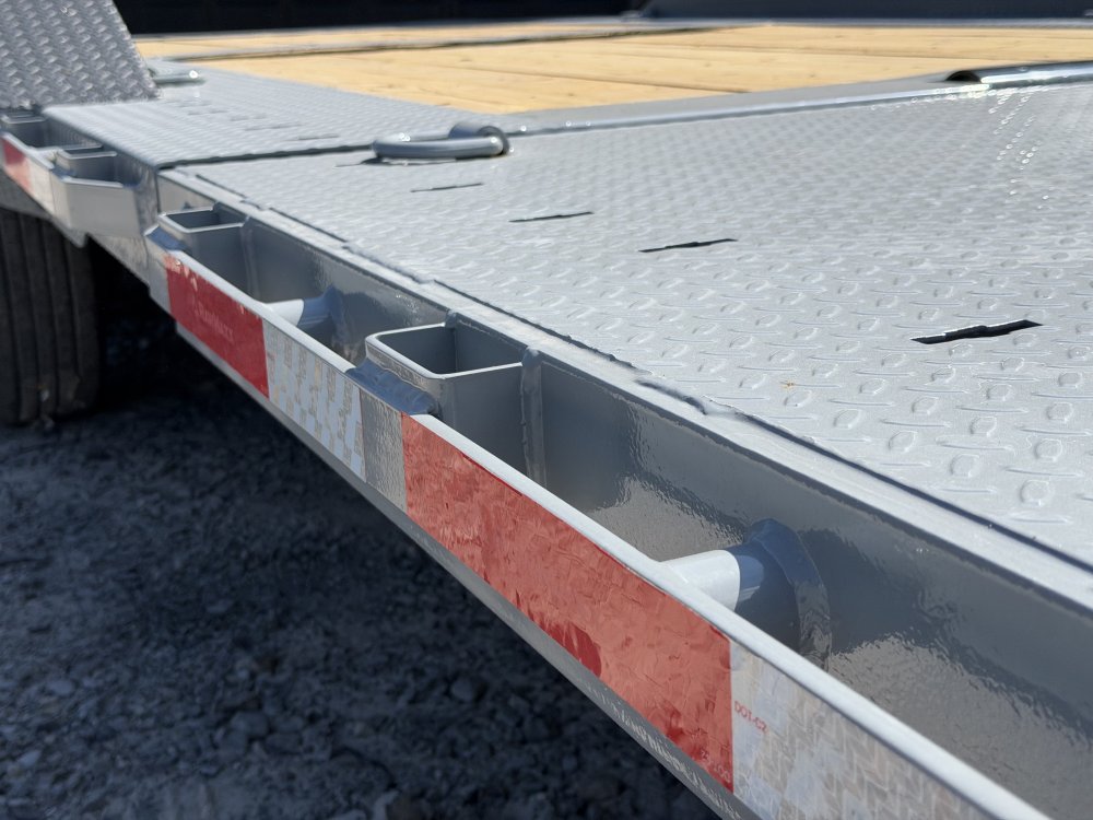 2027 102"x22' RawMaxx Tilt
