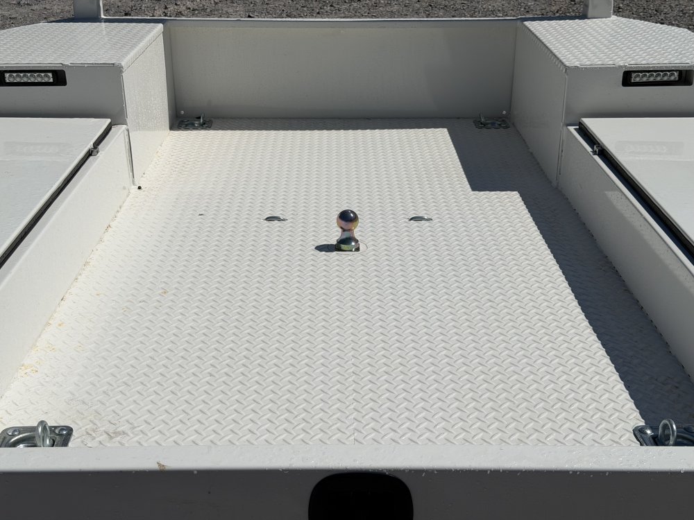 2026 903 CD CABINET DECK 92" WIDE, 8'6" LONG, 57" CTA, 42 1/4" RUNNERS TRUCK BED