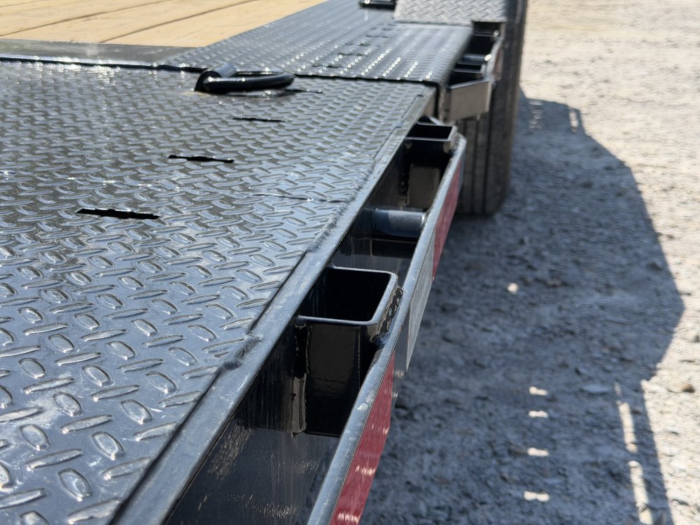 2027 102"x22' RawMaxx Tilt