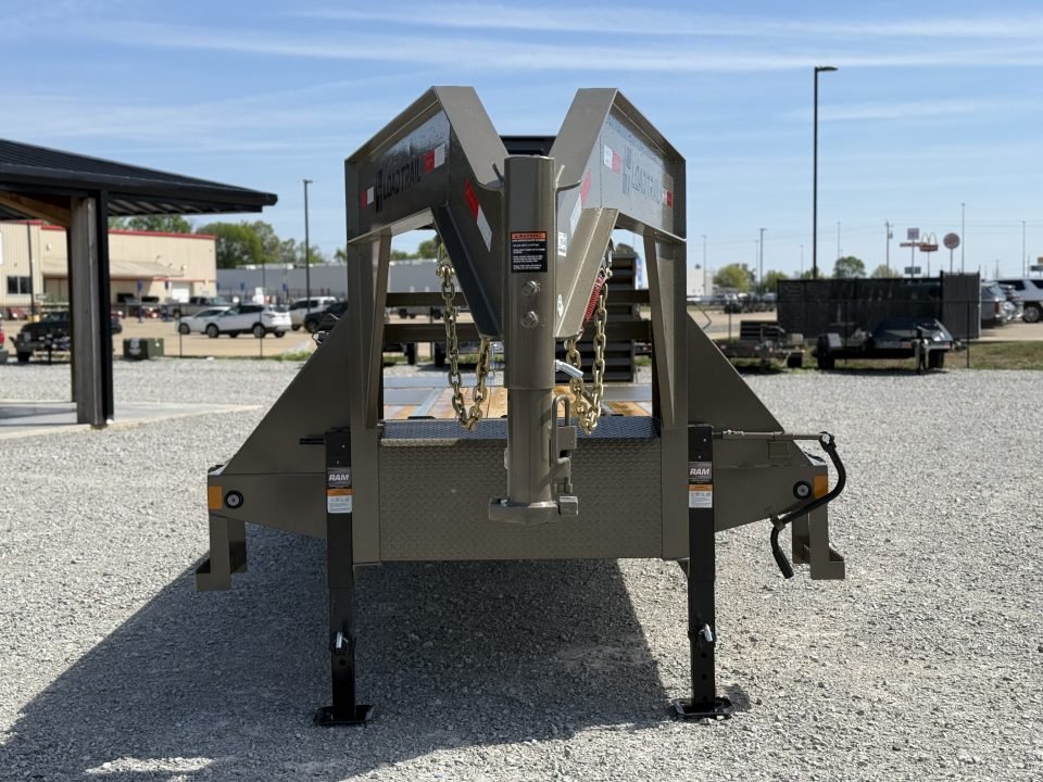 2026 Load Trail GP 102X28 GOOSENECK W/MAX RAMPS AND 14 PLYS 24K GVWR Flatbed Trailer