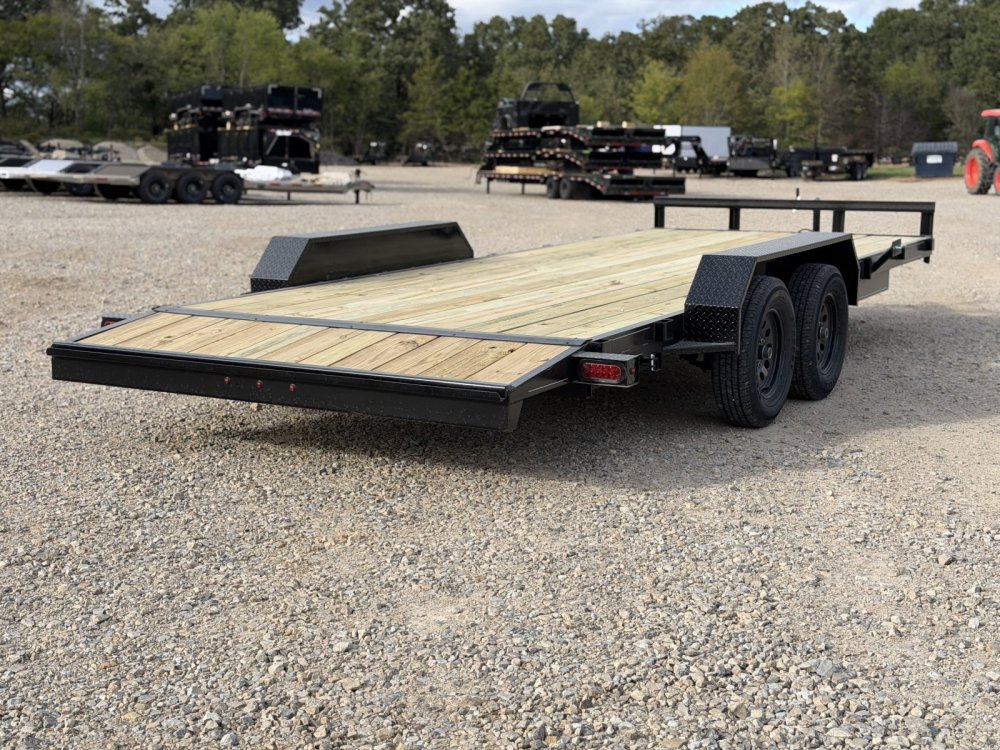 2027 83X20 CH MEB / PULL OUT RAMPS / BRAKE AXLE / DOVETAIL / 6.9K GVWR / CAR HAULER TRAILER