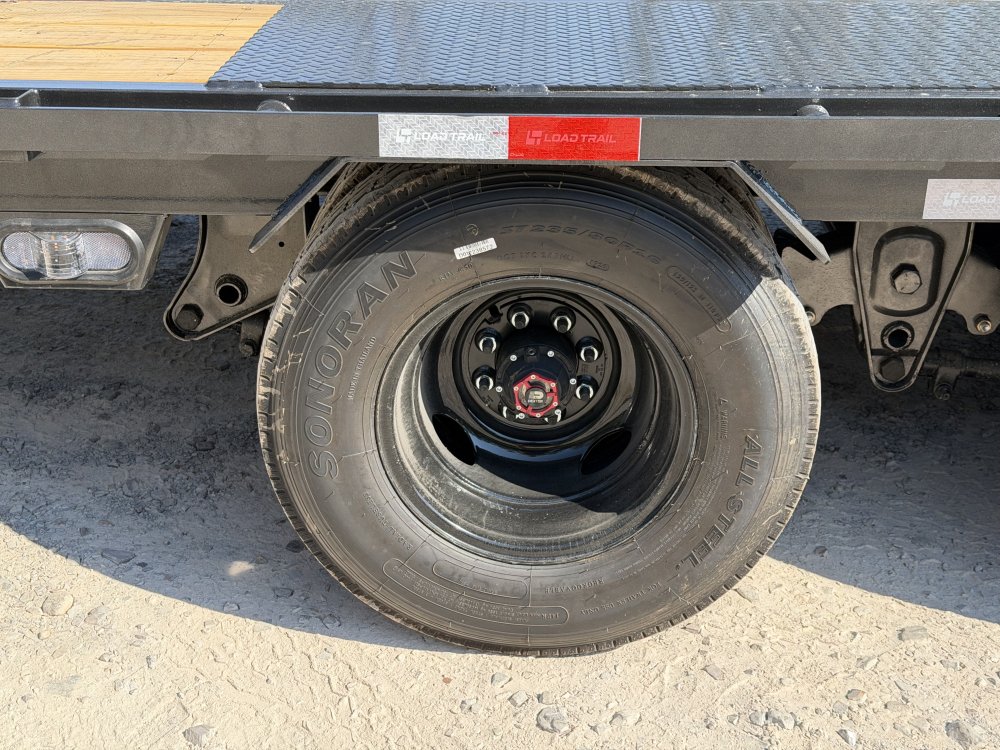 2027 102"x32' Load Trail Flatbed