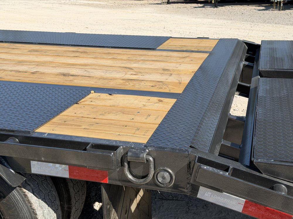 2027 102"x32' Load Trail Flatbed