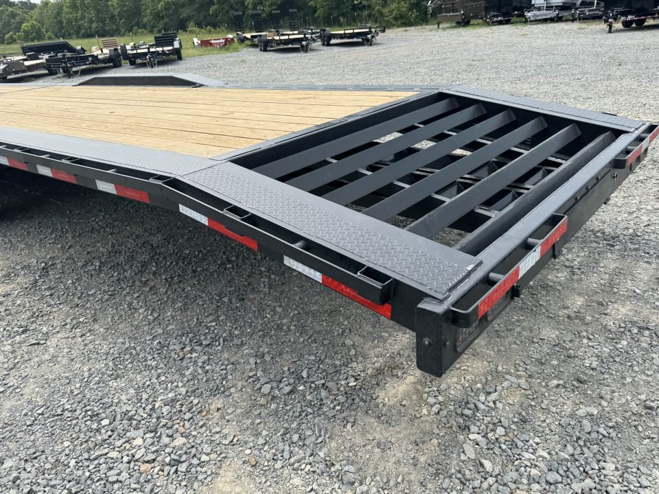 2026 RawMaxx LDX 102X44 LOWBOY W/14 PLYS, LOCKING CHAIN RACK, AND TORQUE TUBE 21K GVWR GOOSENECK Fla
