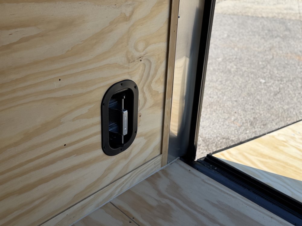 2027 DIAMOND CARGO 7X14 TA 7K GVWR ENCLOSED TRAILER