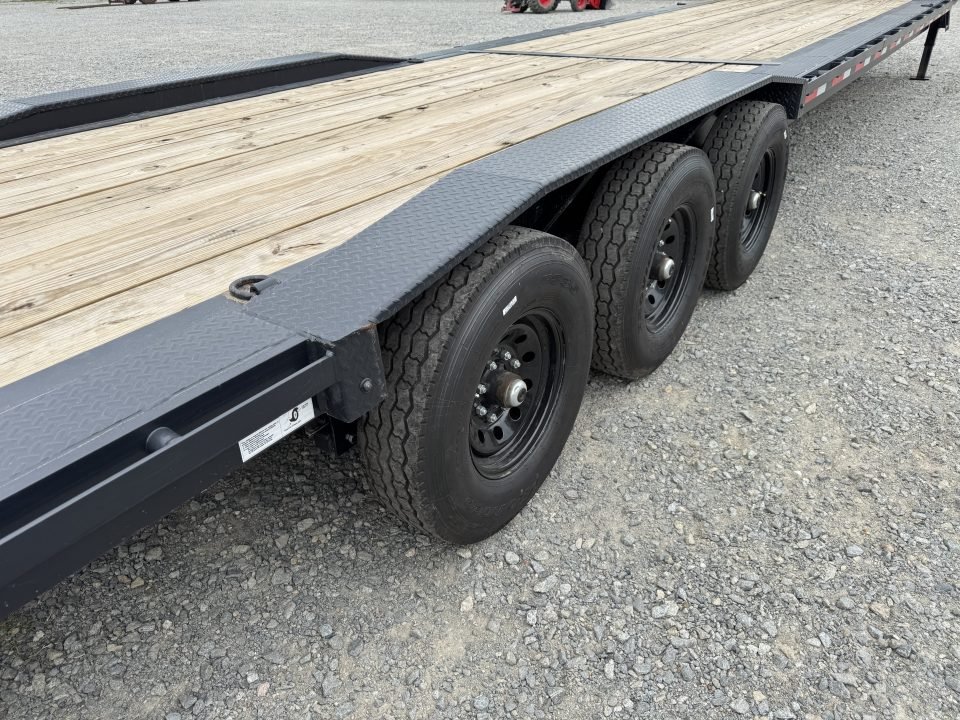 2026 RawMaxx LDX 102X44 LOWBOY W/14 PLYS, LOCKING CHAIN RACK, AND TORQUE TUBE 21K GVWR GOOSENECK Fla