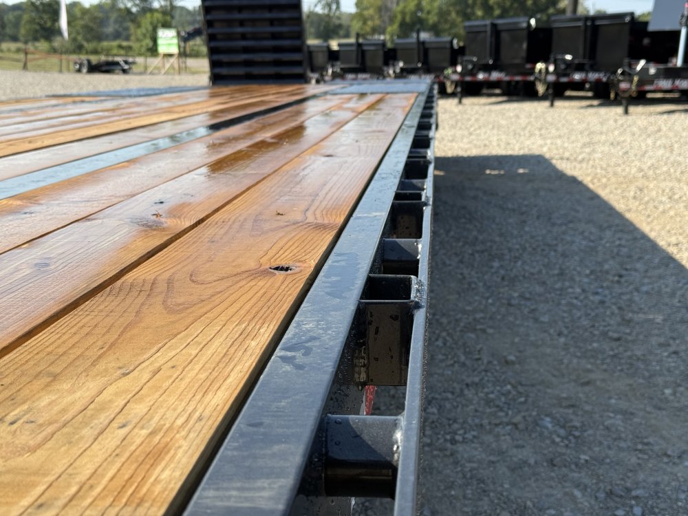 2027 102X36 GP LOAD TRAIL / MAX RAMPS / 14PLY / WINCH PLATE / 25.9K GVWR /
